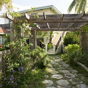 The Sugar Apple Lodge